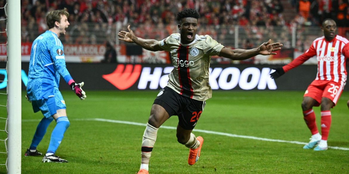 Man United: Doubt over "excellent" ace moving to Old Trafford